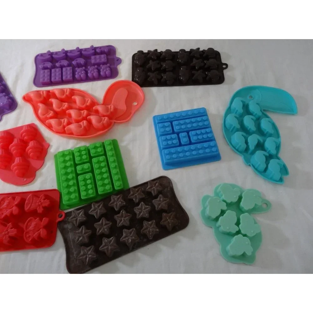 Candy Molds Silicone Brick Bird Bear Duck Christmas‎ Ice Cream Lot of 12